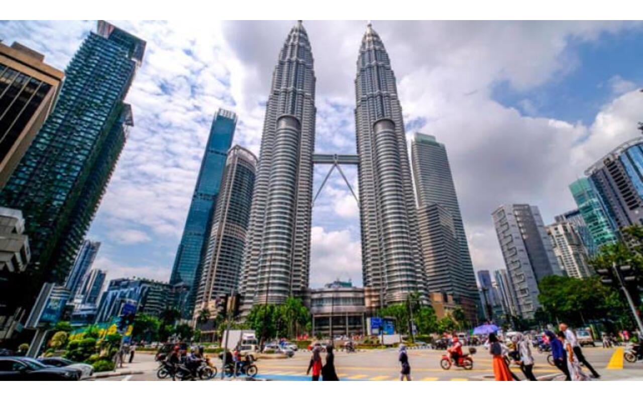 mass tourism in malaysia